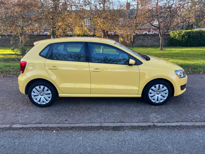 VOLKSWAGEN POLO Hatchback (2009 - 2014) 2010