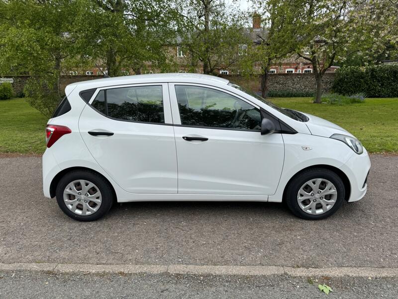 HYUNDAI I10 1.0 S 2014