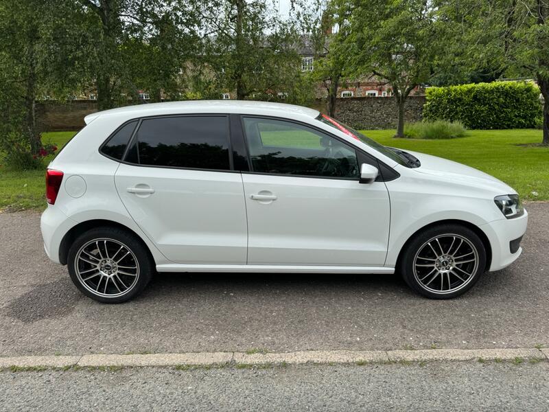 VOLKSWAGEN POLO 1.2 TSI BlueMotion Tech SE 2024