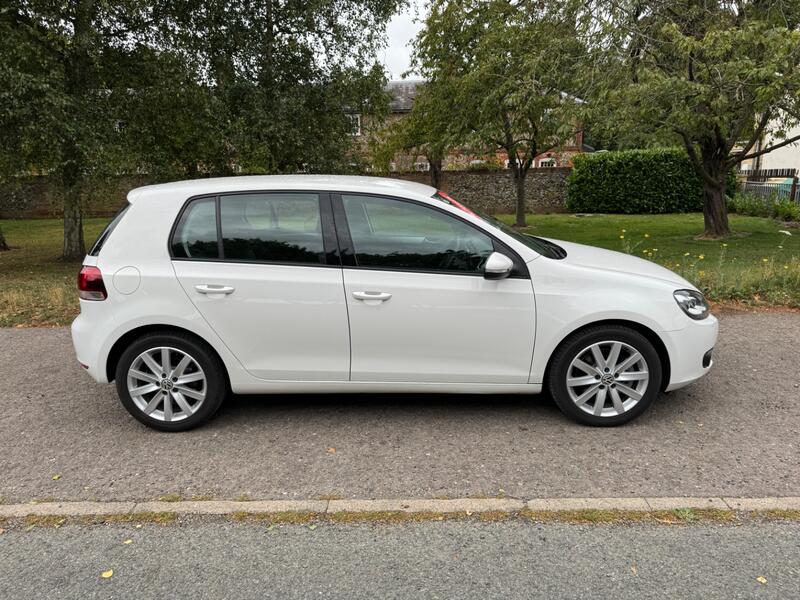 VOLKSWAGEN GOLF 1.4 TSI GT 2024