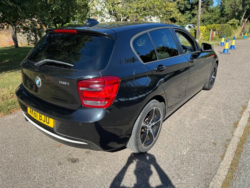 BMW 1 SERIES 1.6 118i Urban 5-door 2011