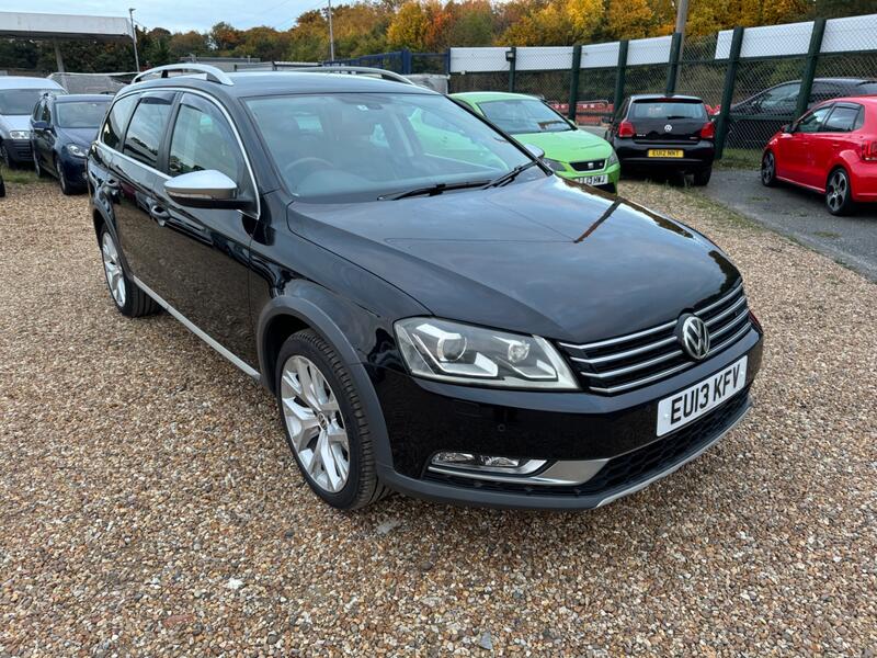 VOLKSWAGEN PASSAT 2.0 alltrack petrol auto estate 2013