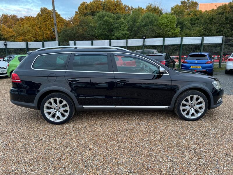 VOLKSWAGEN PASSAT 2.0 alltrack petrol auto estate 2013