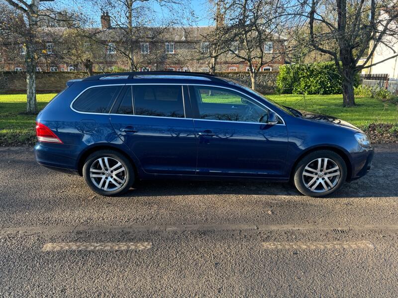 VOLKSWAGEN GOLF 1.4 TSI SE ESTATE 2011