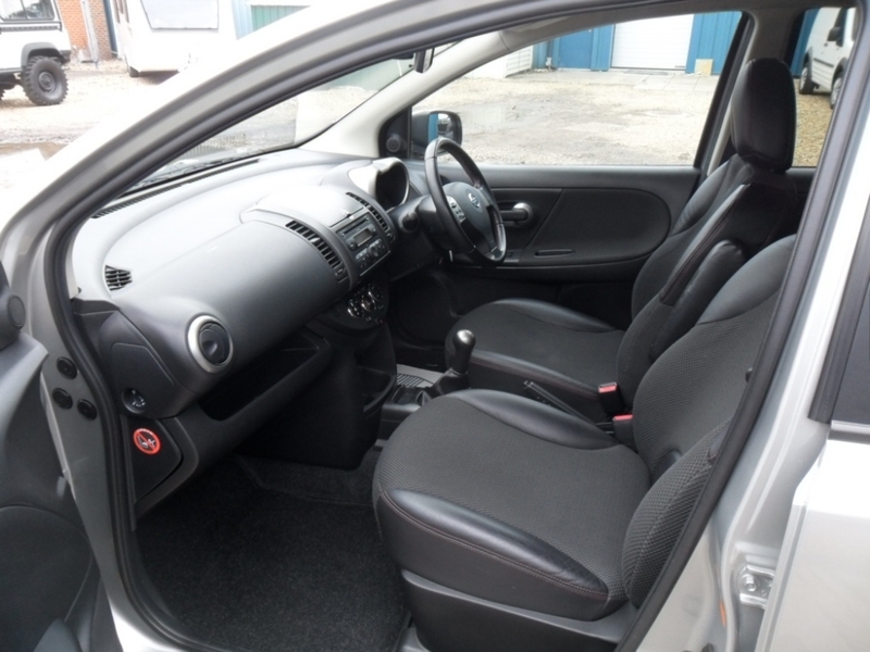 NISSAN NOTE SVE 2006