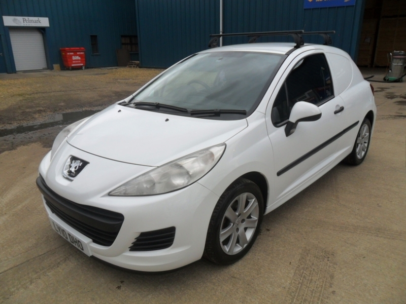 PEUGEOT 207 HDI 2010