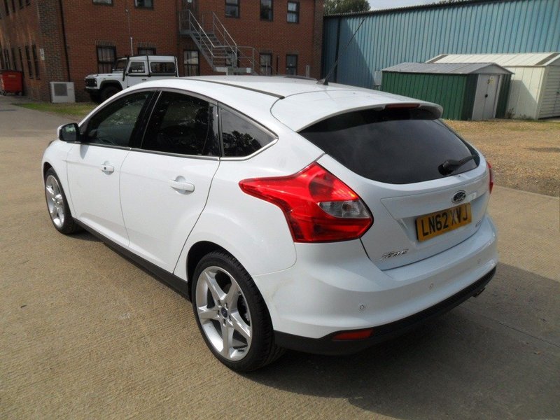 FORD FOCUS TITANIUM 2012