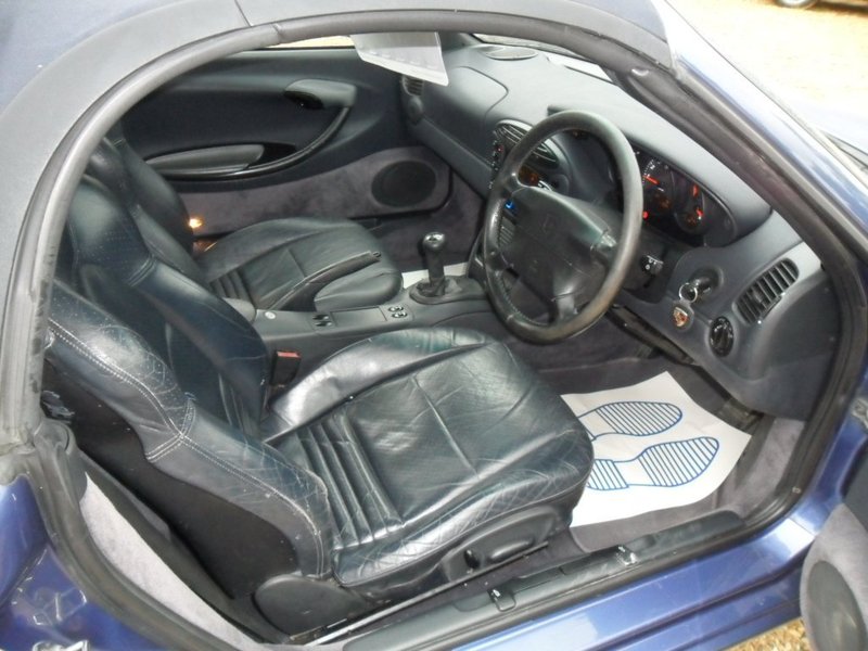 PORSCHE BOXSTER  Entry 1998