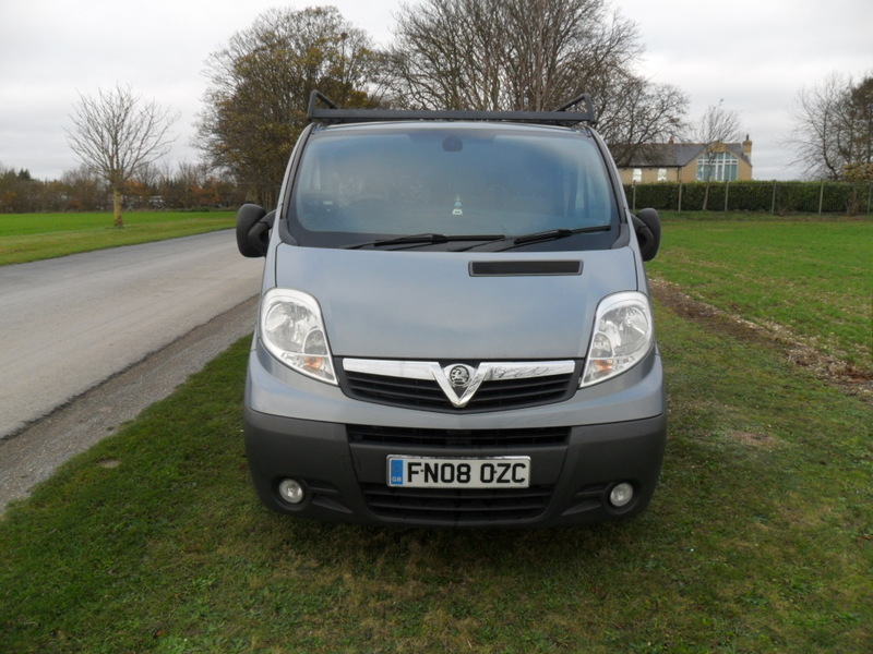 VAUXHALL VIVARO 2900CDTI SWB DCB 115 2008