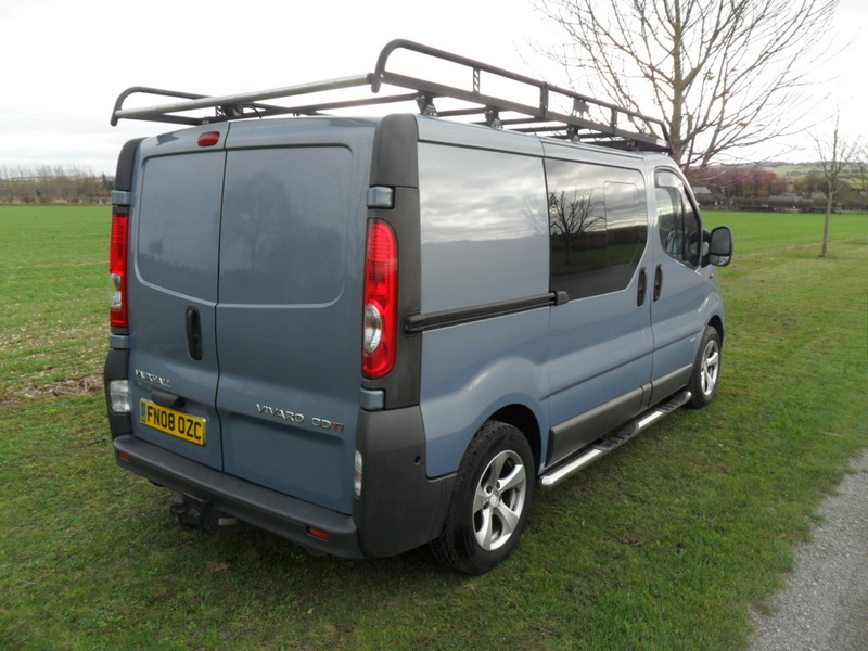 VAUXHALL VIVARO 2900CDTI SWB DCB 115 2008