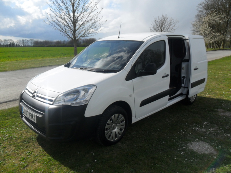 CITROEN BERLINGO 625 LX L1 BLUEHDI SS 2018