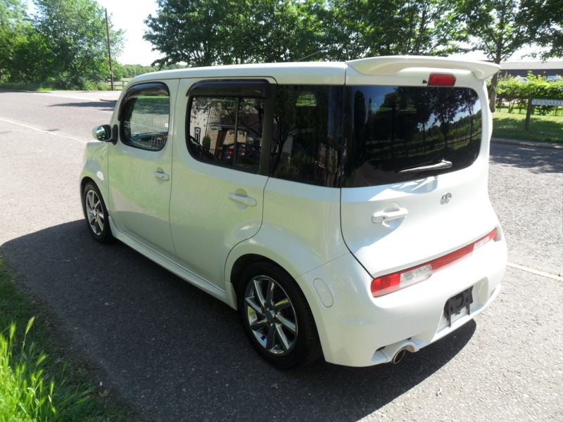 NISSAN CUBE 1.5 rider autech auto 2011