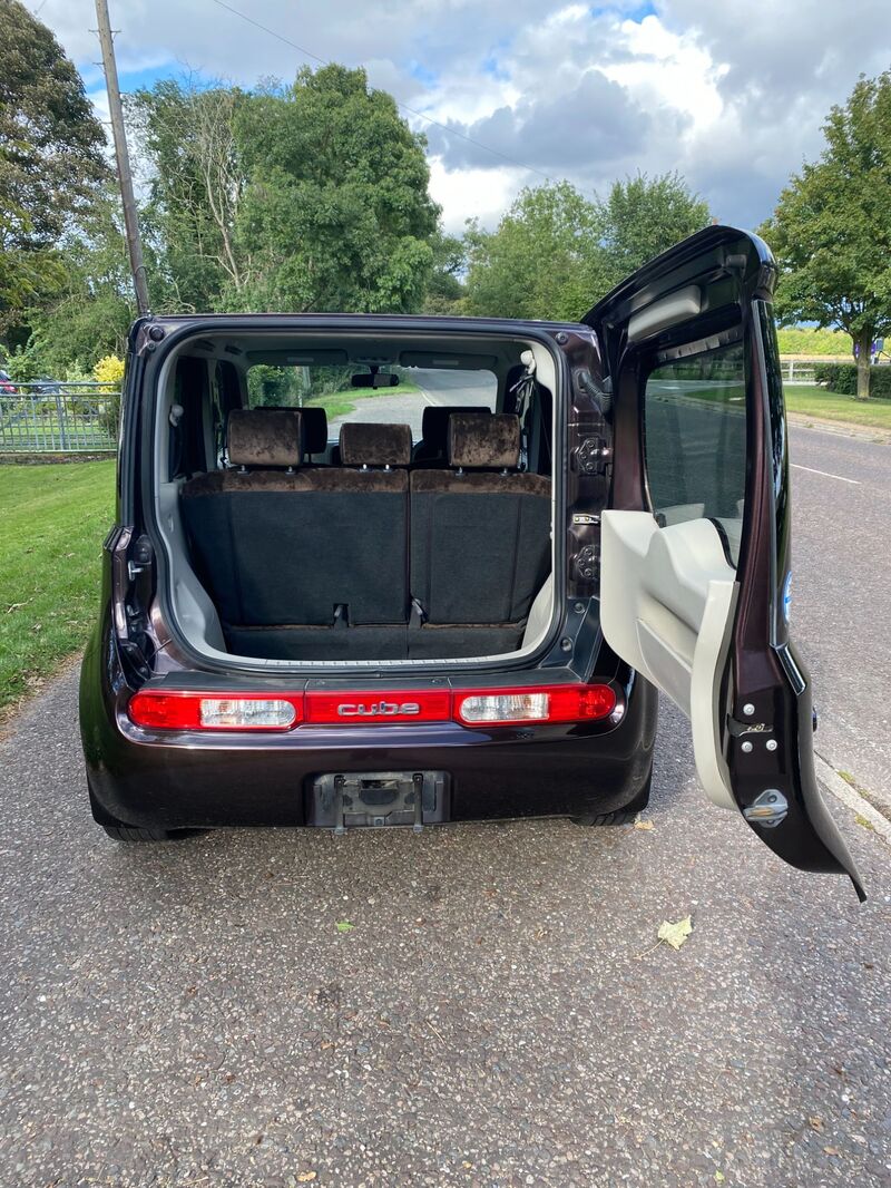 NISSAN CUBE z12 1.5 xv auto 2011