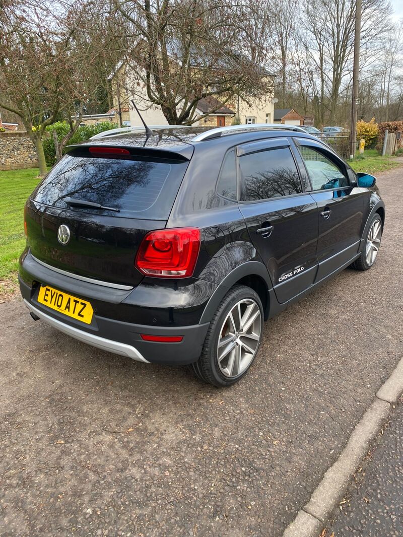 VOLKSWAGEN POLO 1.2 dsg cross polo 2010