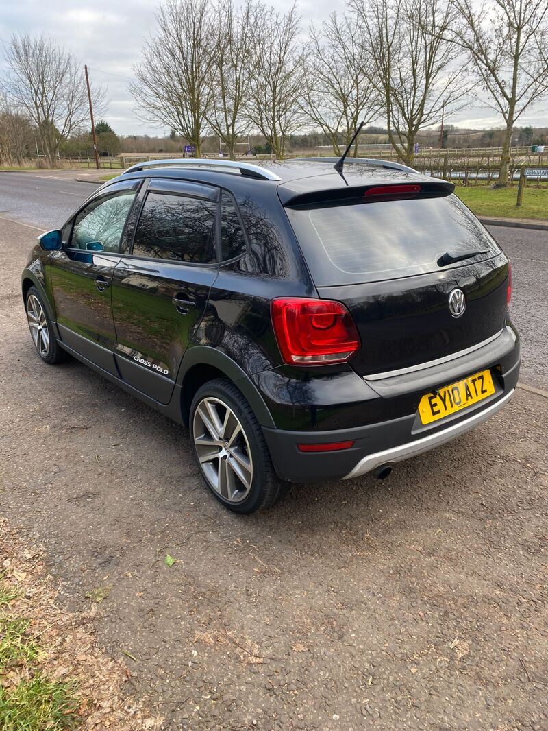 VOLKSWAGEN POLO 1.2 dsg cross polo 2010