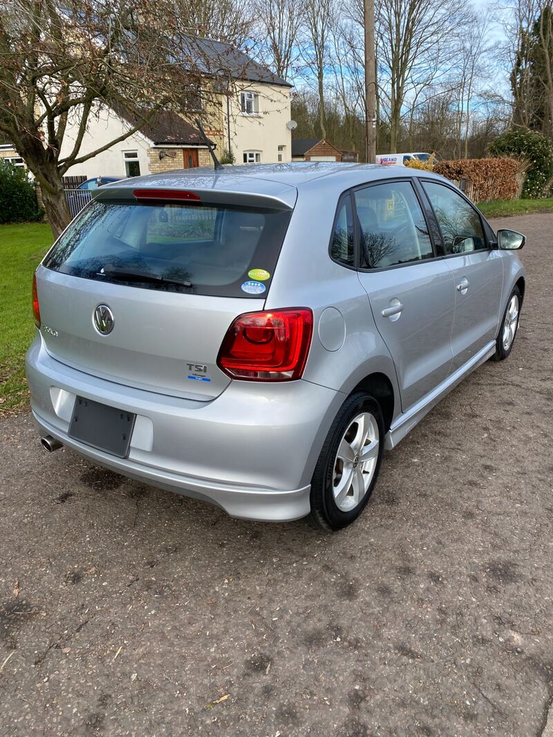 VOLKSWAGEN POLO 1.2 se dsg 2011