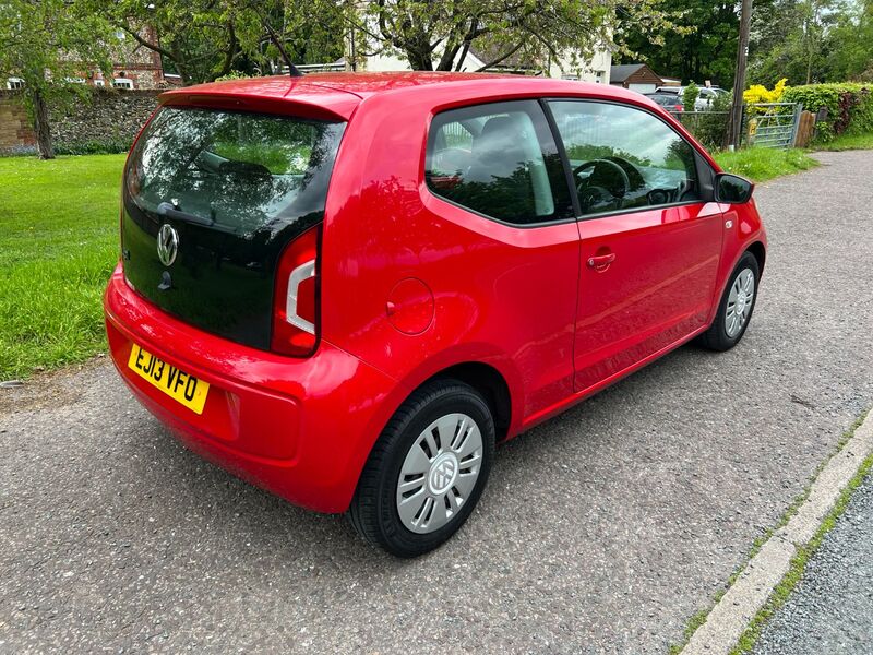 VOLKSWAGEN UP move up 2013