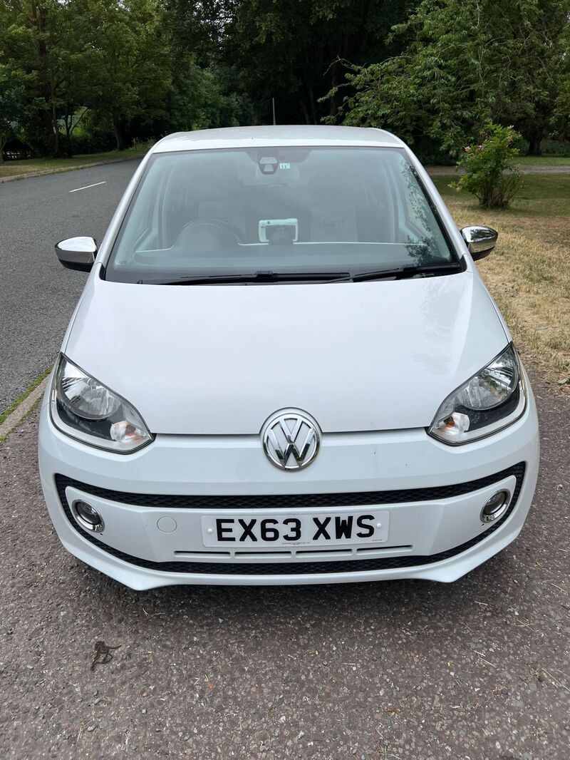 VOLKSWAGEN UP 1.0mpi white up 2013